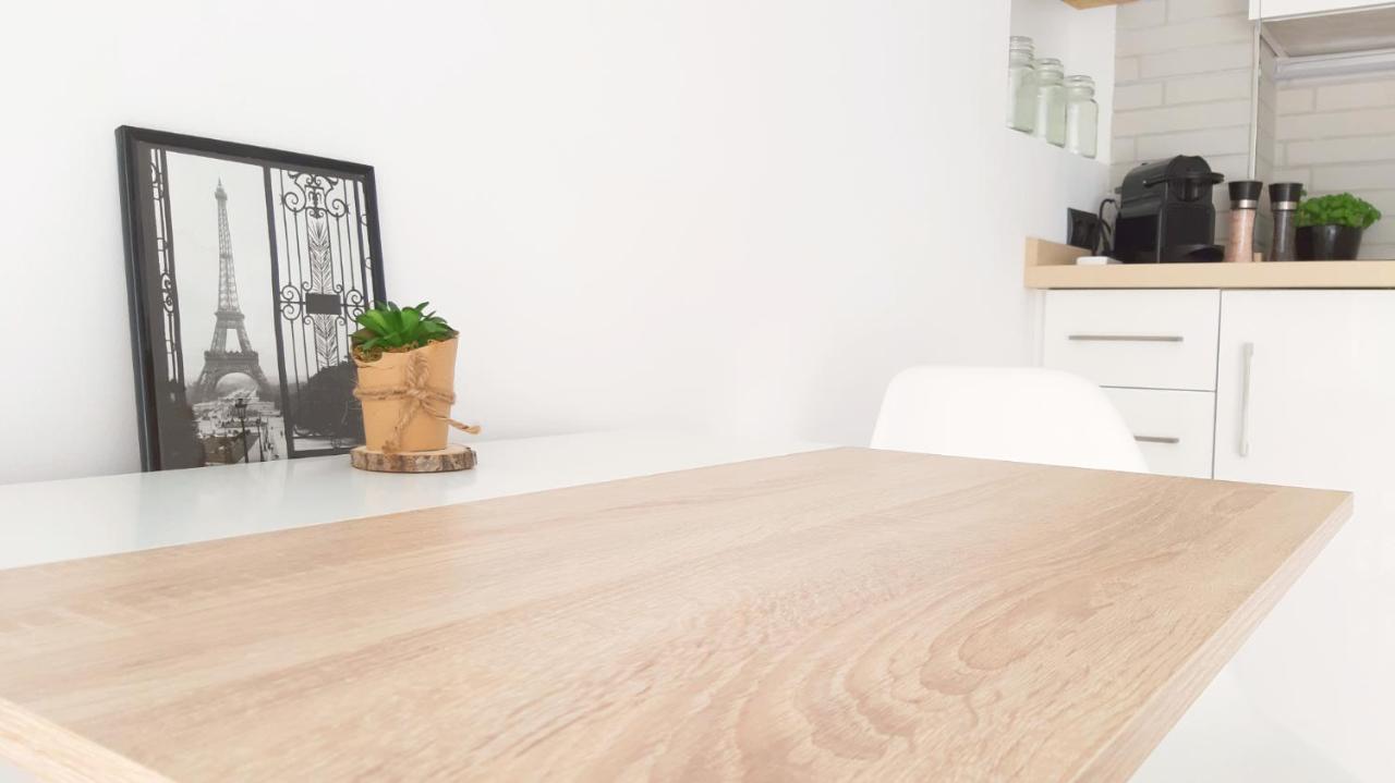 Sol Deluxe Nerja Apartment ภายนอก รูปภาพ